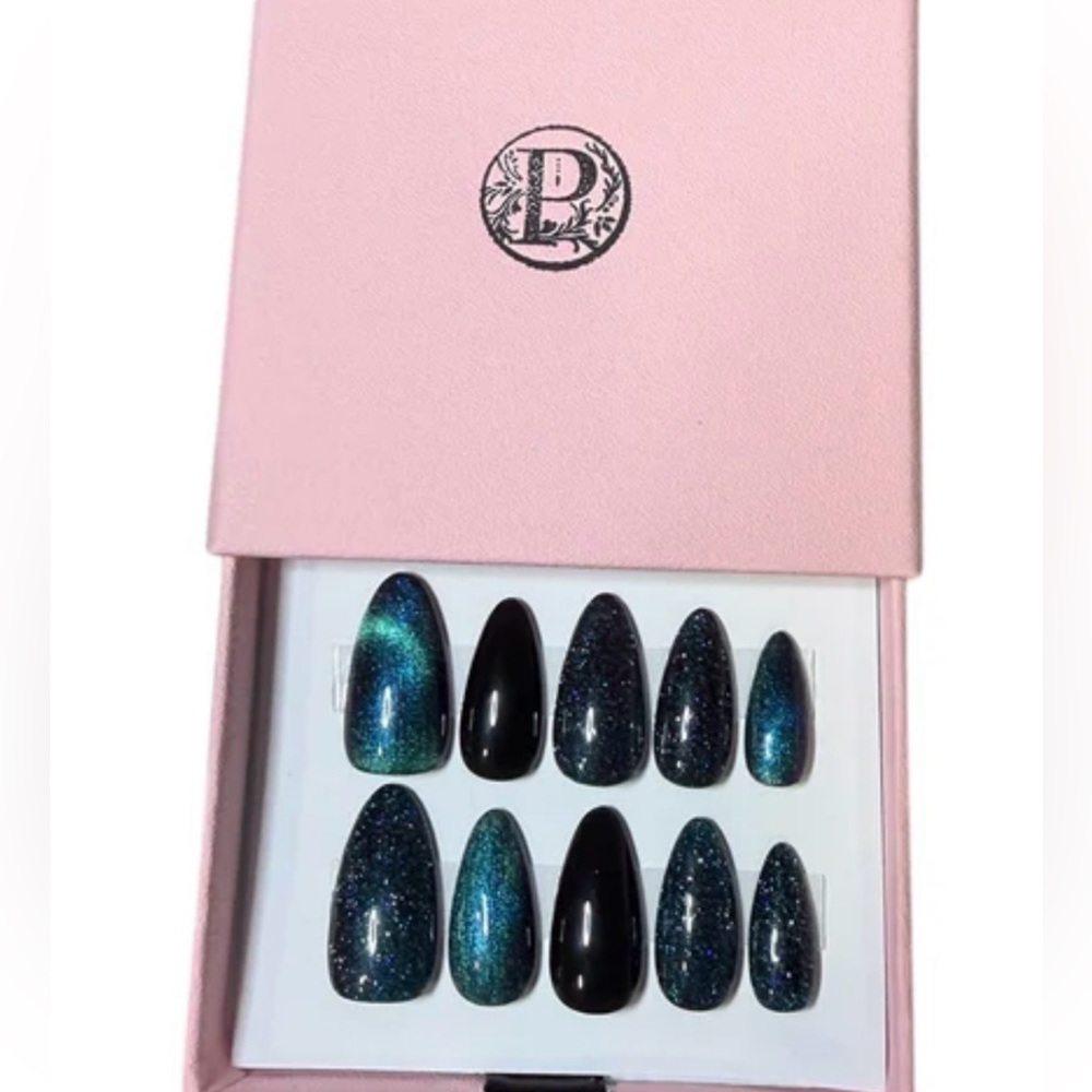 10 CT premium gel nails northern lights Almond shape press on nails